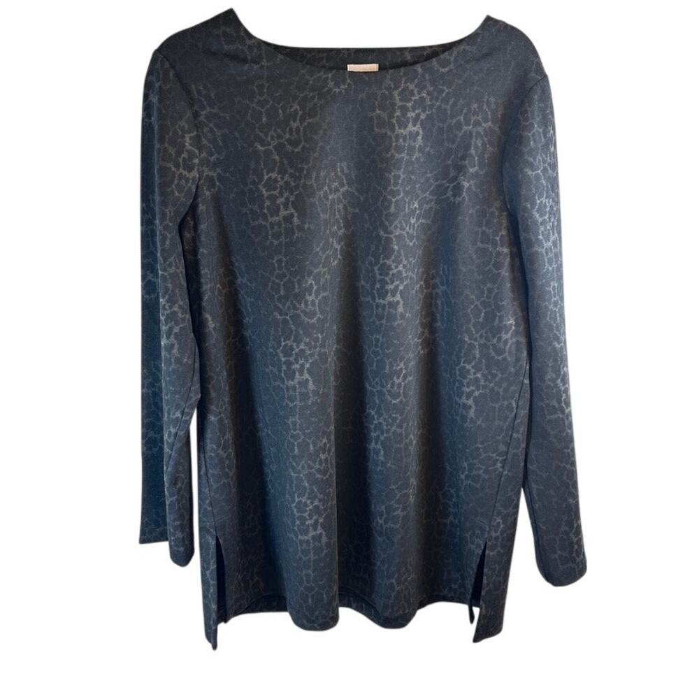 Chico’s 2 L Black Leopard Tunic – Subtle Print, Button Cuffs, Chillcore Fit